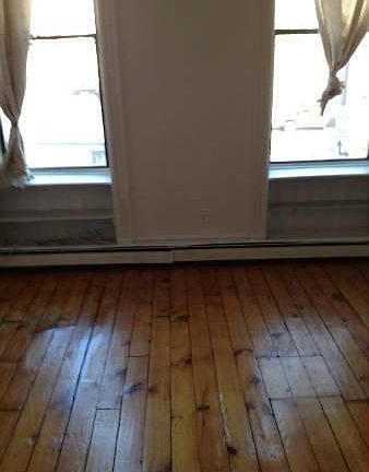 067 2nd bedroom