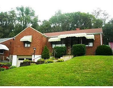 929 Jefferson Rd photo 1