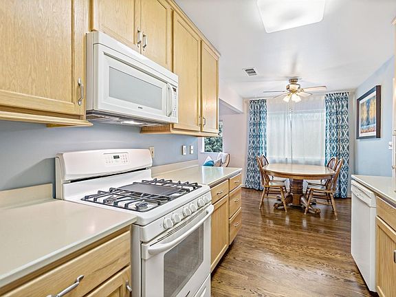5th image of 2311 Whittier Dr