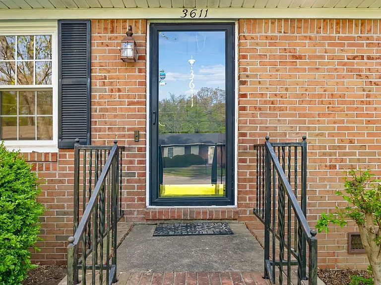 3611 Bahama Dr — Photo 4