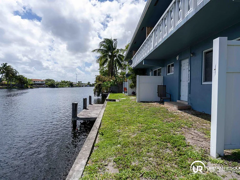 3049 NW 9th Ave #4 — Photo 16