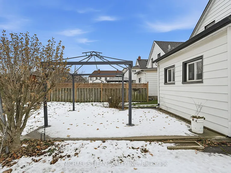 20 York St — Photo 45