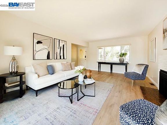 5th image of 743 Marino Pines Rd