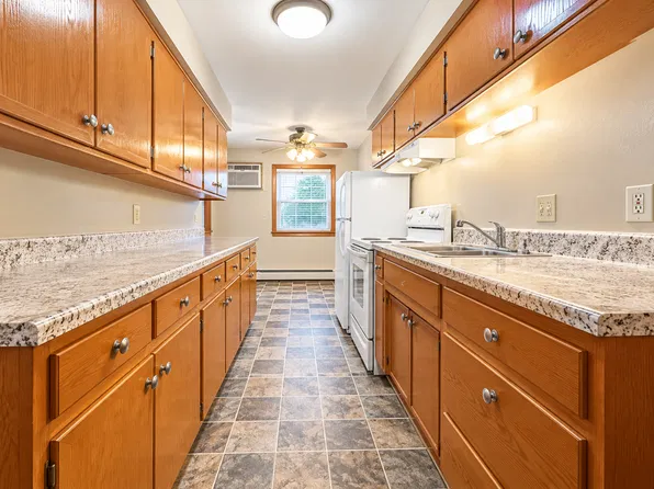 986 W Van Buren Ave, Saint Paul, MN 55104