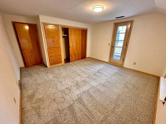 5th image of 1211 Croghan St #2