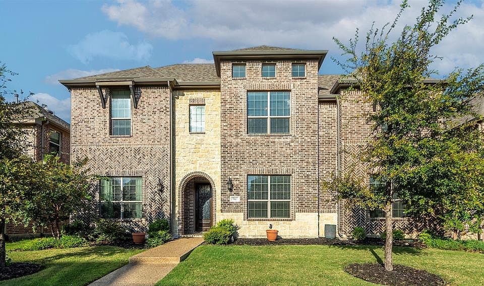 1st image of 7817 Driftwood Dr