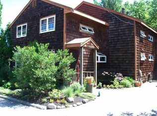 44 Hartford Ave, Riverside, RI 02915