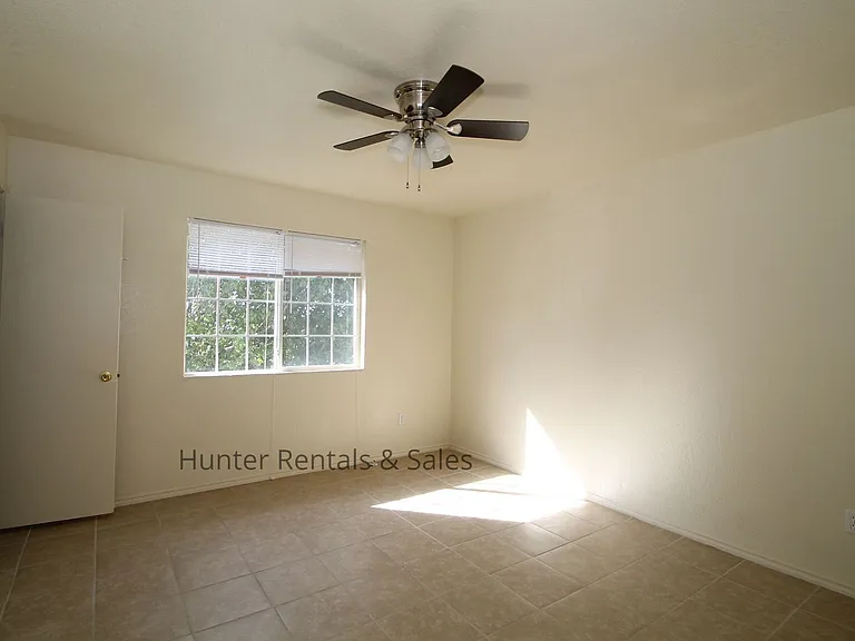4400A Deek Dr — Photo 6
