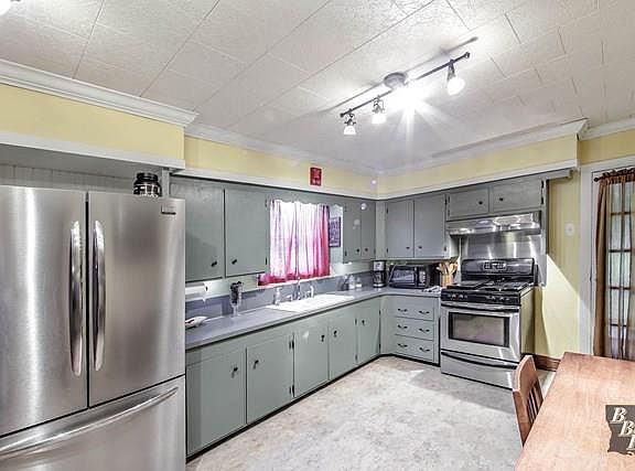 5th image of 4609 Bayouside Dr