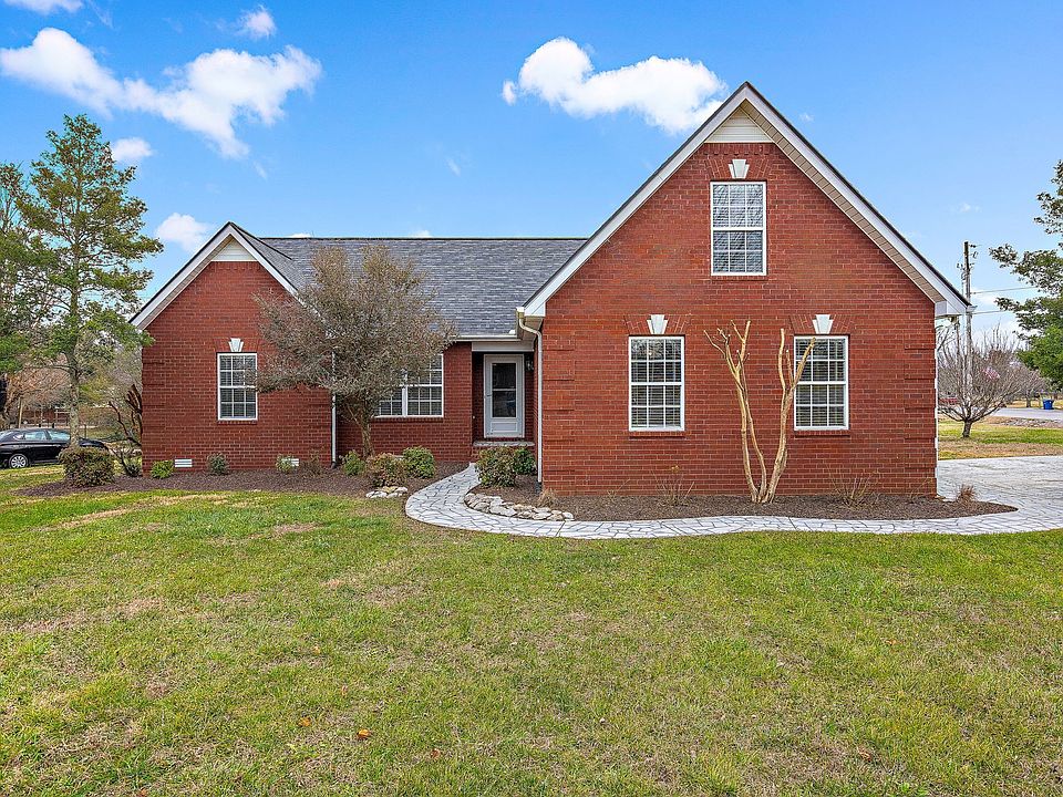 1st image of 3013 Chapel Hills Dr
