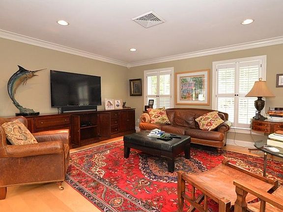 4th image of 1121 Covewood Trl