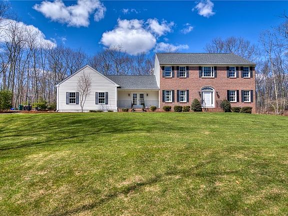 2nd image of 55 Oakwood Dr