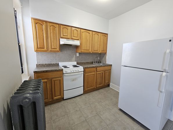 24 N 51st St FLOOR 3