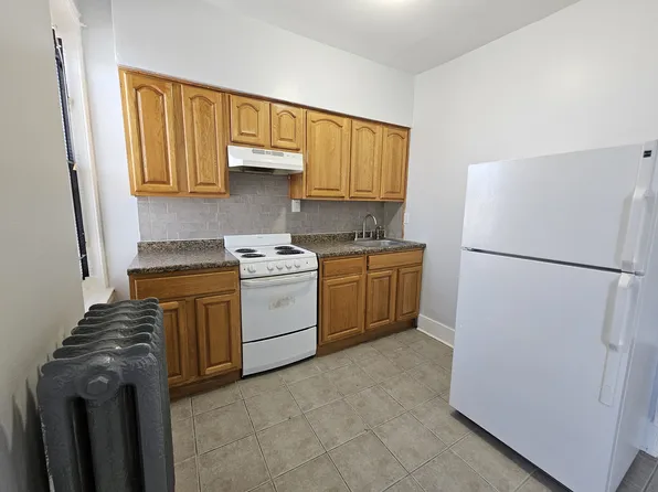 24 N 51st St, Philadelphia, PA