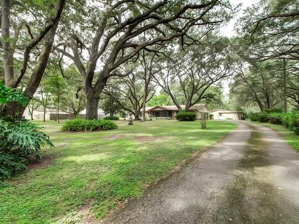 1508 Touchton Rd, Lutz, FL 33549