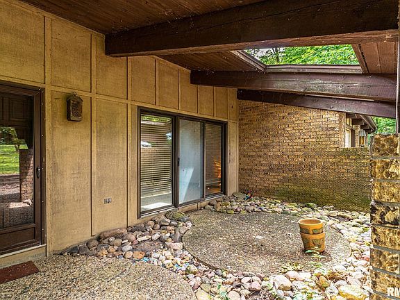 2nd image of 612 Northern Oaks Dr