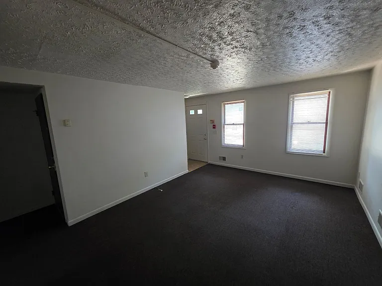 165 Atkinson St #6 — Photo 7