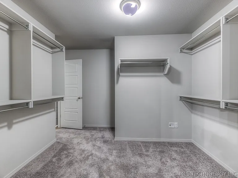 3710 S 13th Pl — Photo 20