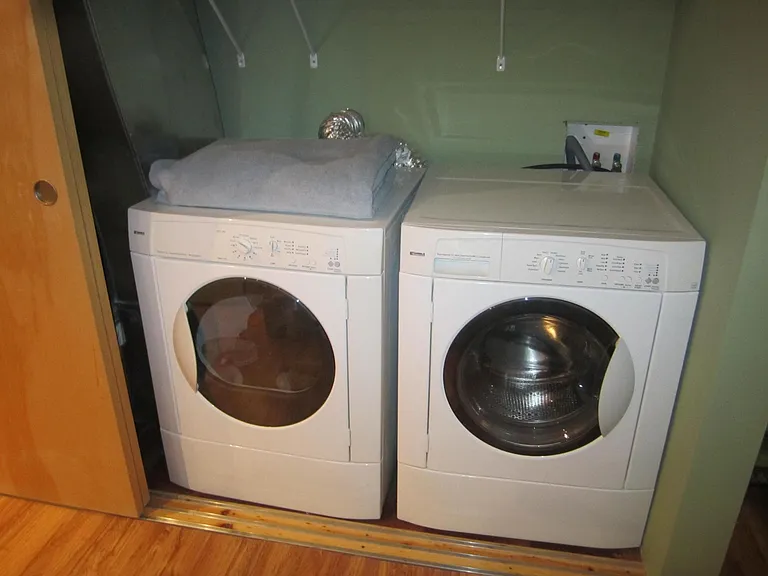 723 S Neil St #206 — Photo 8