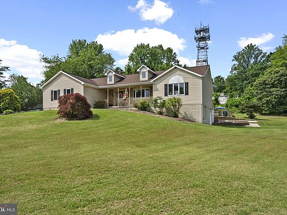 3rd image of 1 Harwood Dr