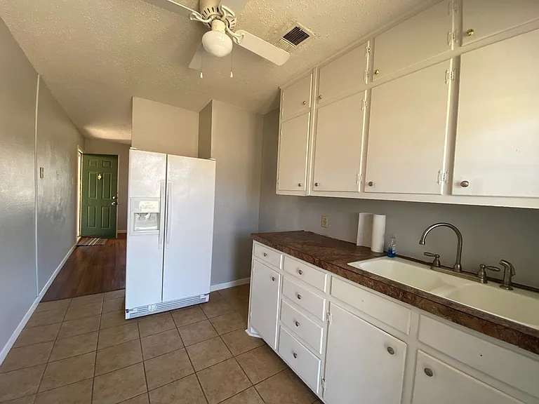 3214 W Kansas Ave #A — Photo 4