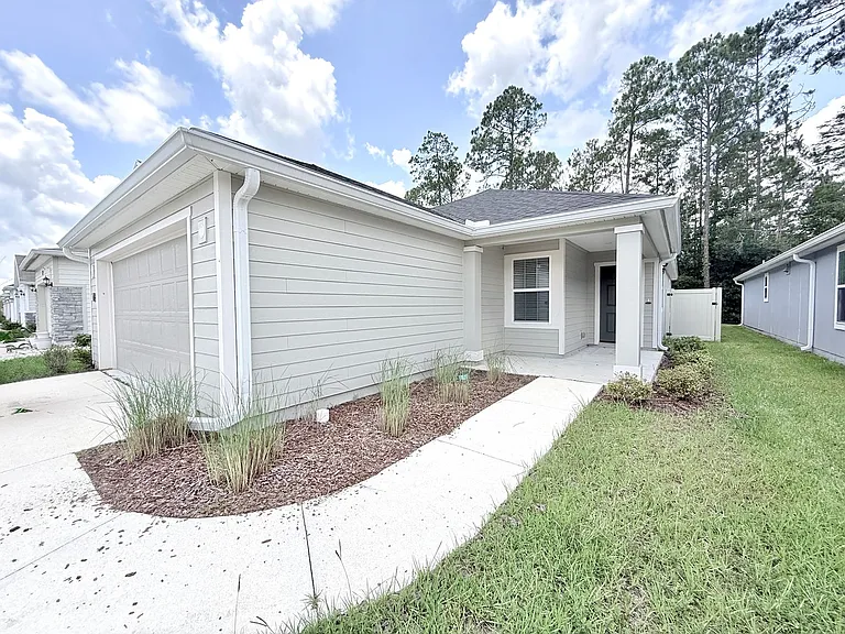 1705 Carter Landing Blvd — Photo 2