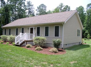 355 Nugent Ln, Weems, VA 22576