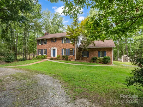 135 V S Dalton Rd, Rutherfordton, NC 28139
