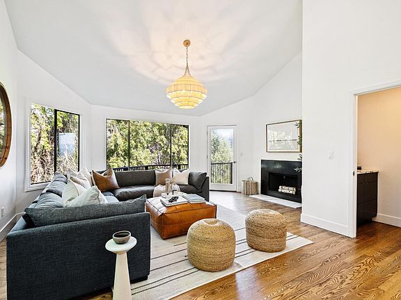 5th image of 169 Bolsa Avenue