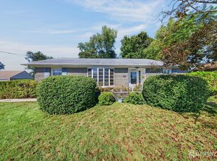 5 Lydecker Pl, Middlesex, NJ 08846