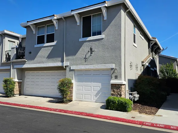 373 N Amedeo Ln #373, Clovis, CA 93611