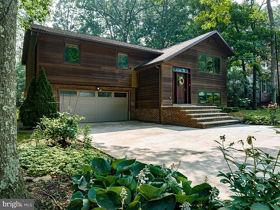 4th image of 430 Canterbury Dr