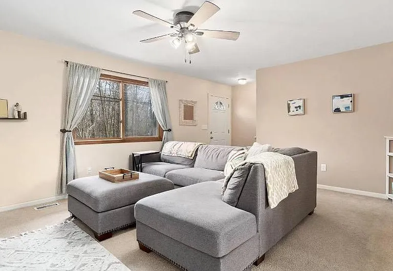 11816 Highridge Dr — Photo 12