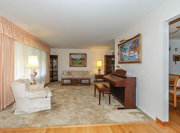 4th image of 1718 N Aralia Dr