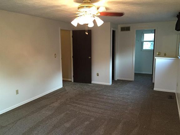 5th image of 4982 Bonaventure Ct
