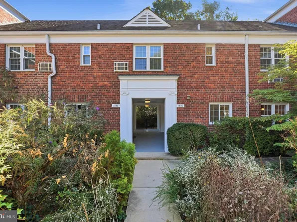 1540 Mount Eagle Pl, Alexandria, VA 22302