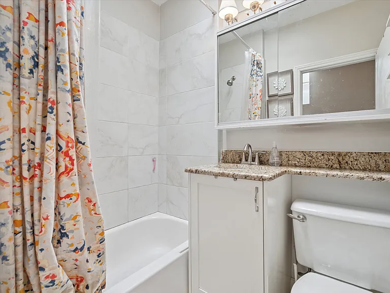 1208 Saint James St — Photo 12