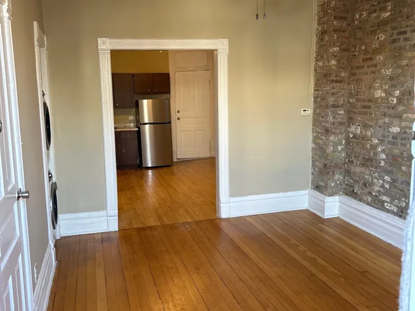 862 N Hermitage Ave #1R, Chicago, IL 60622