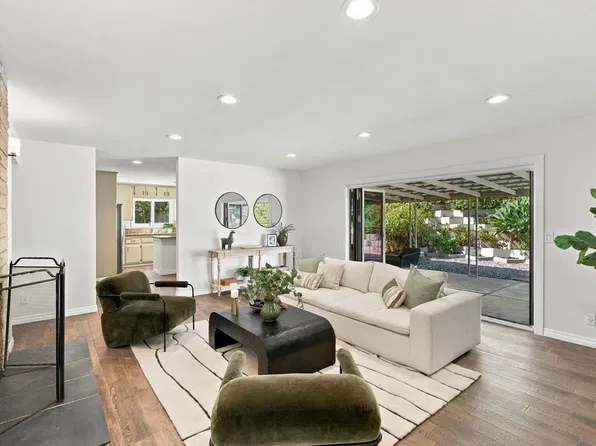 6068 Henderson Dr, La Mesa, CA 91942