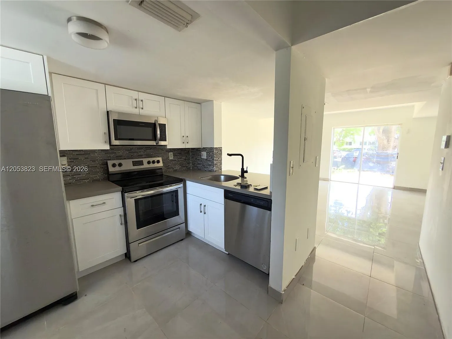 Forest Green Condo — Photo 1