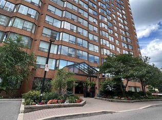 1270 Maple Crossing Blvd #704, Burlington, ON L7S2J3