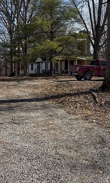 1st image of 146 Wagon Wheel Rd