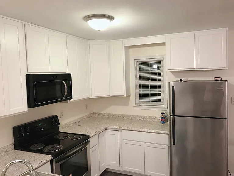 9 Stark Ct — Photo 2