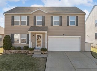 532 Rifle Ridge Dr, Wentzville, MO 63385