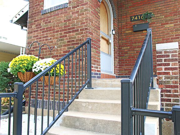 2nd image of 7416 Lansdowne Ave