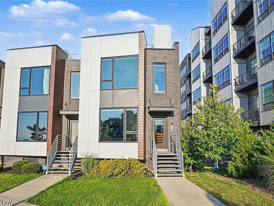 1st image of 1262 W 70th St