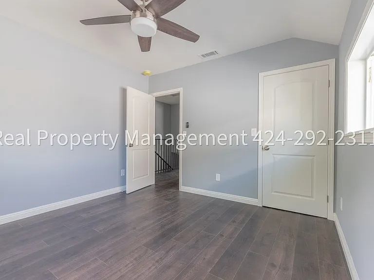 1352 E 23rd Street — Photo 38