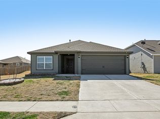 2405 Stillwater Dr, Ponder, TX 76259