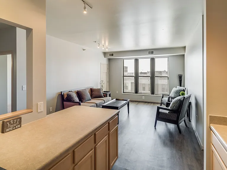 Vine Street Lofts — Photo 7