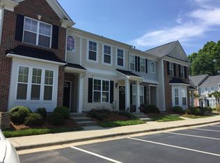 17 Bluestone Ln, Greensboro, NC 27407